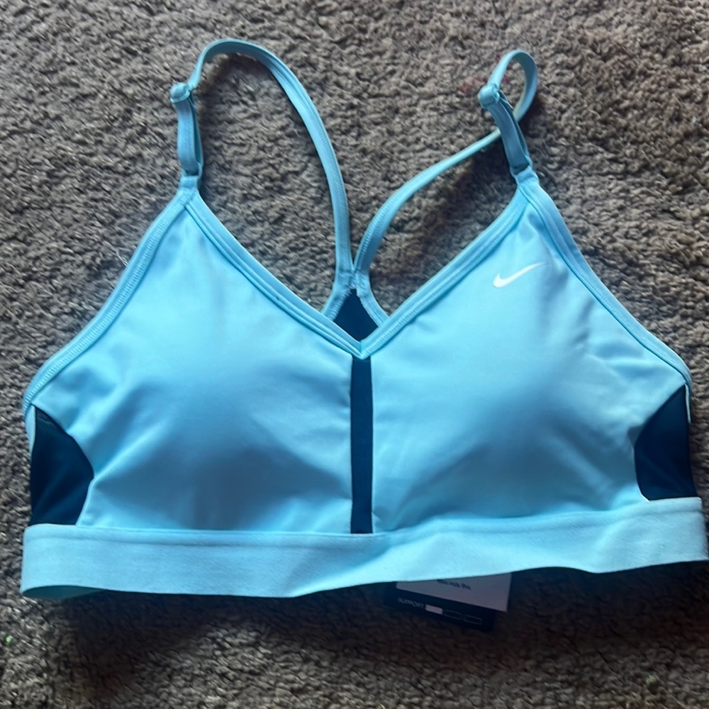 NWT nike dri-fit sports bra